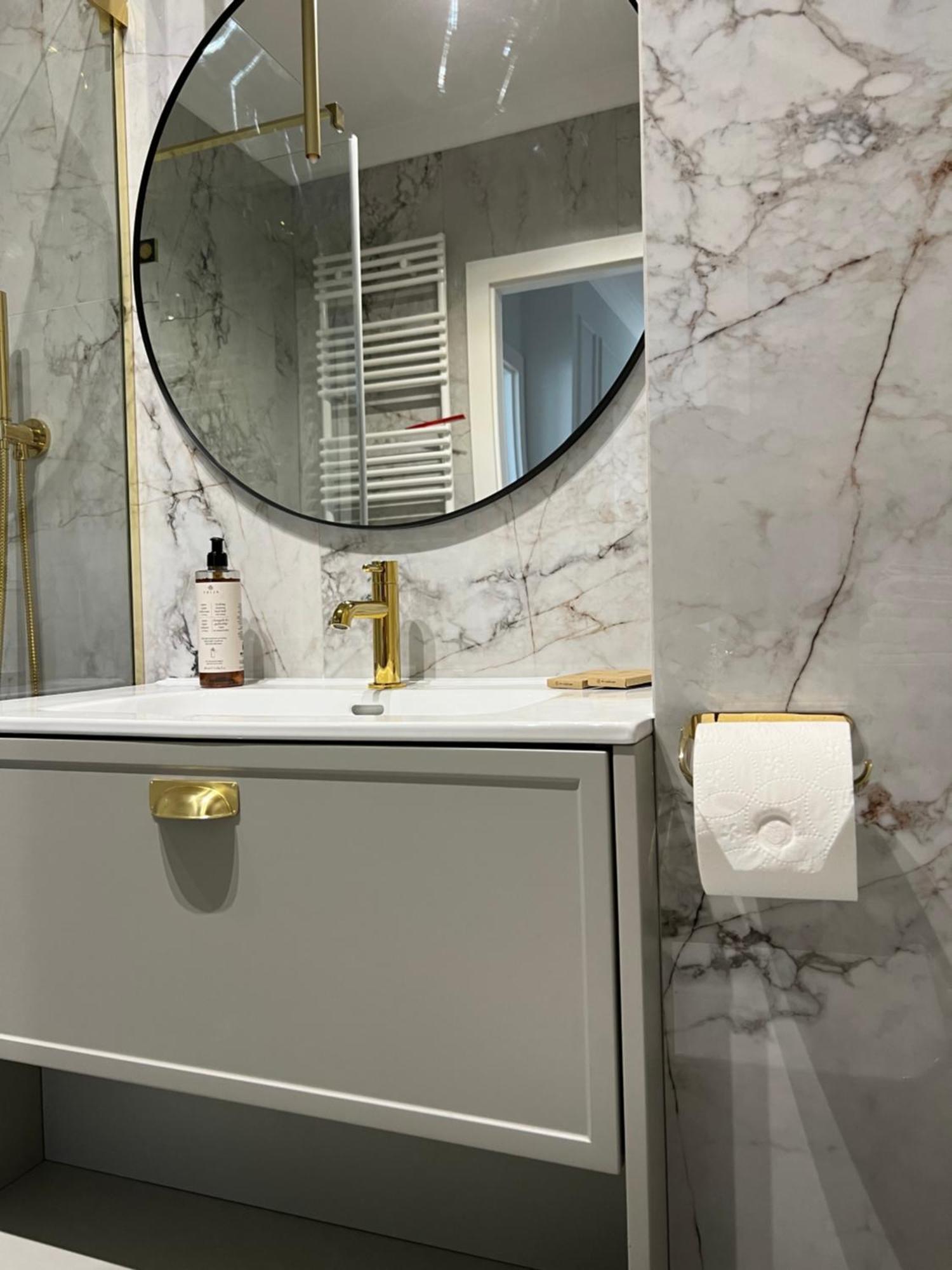 Bella Casa Luxury Apartament Радом Екстер'єр фото